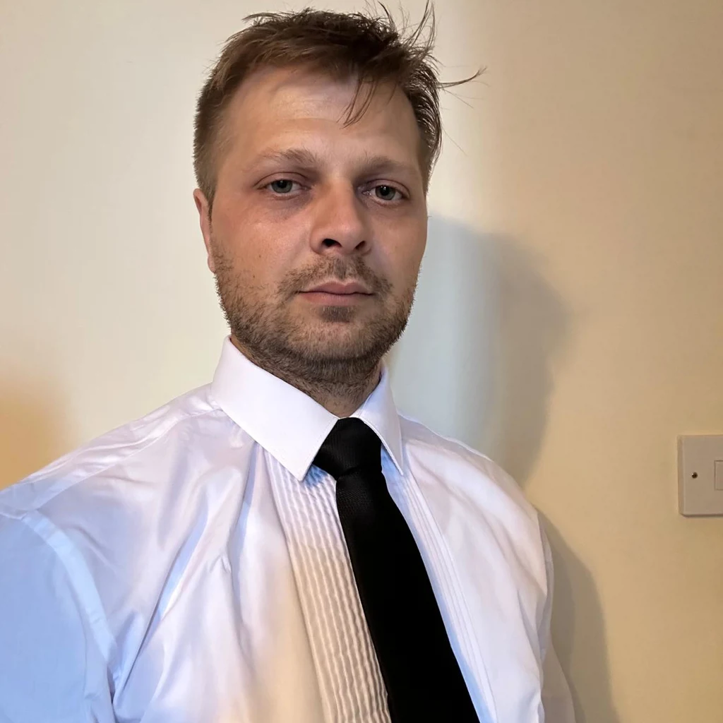 Ionel Nistor - Sofer profesionist si creator de website-uri custom Ionel Nistor - Sofer profesionist si creator de website-uri custom